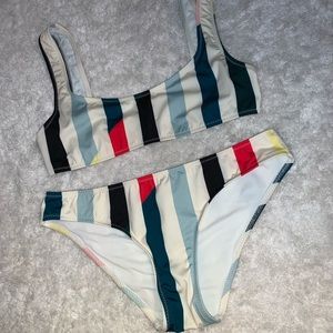 Solid & striped bikini